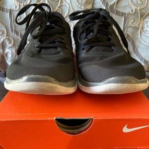 Nike Women’s Free 4.0